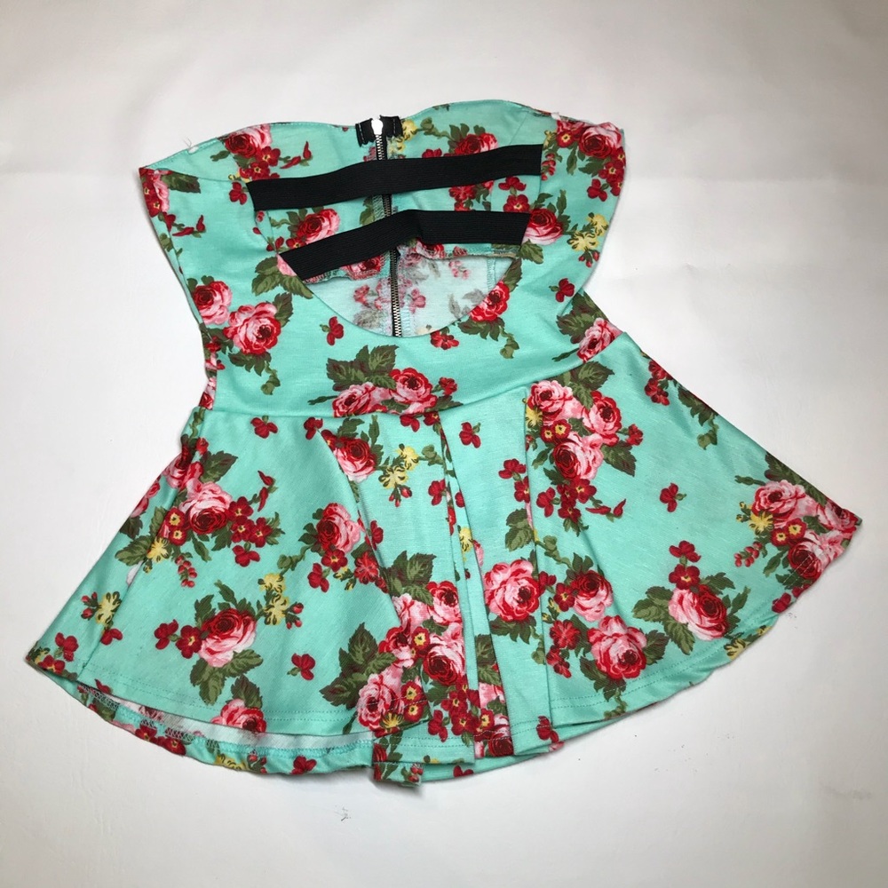 Topia Floral Design Ruffle Strapless Top - Picture 4 of 7